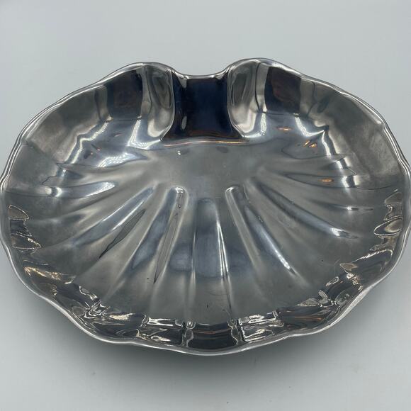 Wilton Armetale Clam Shell Bowl Serving Dish Pewter 11.5" by 9.5" - Picture 1 of 4